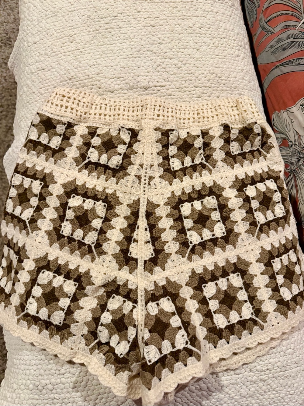 Rebellion Crochet Square-Panel High-Waist Shorts in Cream and Brown - Picture 3 of 4